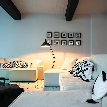 Design Loft - 200qm2 - Heimkino - Bestlage - Parkplatz Wiesbaden