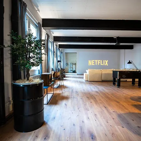 Designloft - Heimkino - Parkplatz - Luxus Pur - Zentral - 200 Quadratmeter * Wiesbaden