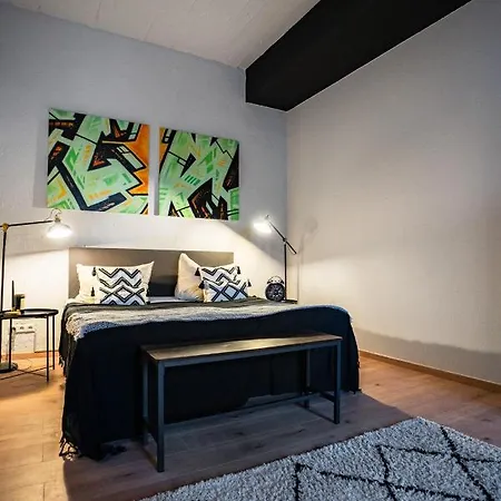 Design Loft - 200qm2 - Heimkino - Bestlage - Parkplatz Wiesbaden