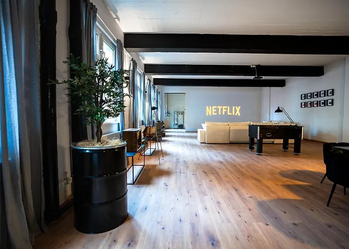 Designloft - Heimkino - Parkplatz - Luxus Pur - Zentral - 200 Quadratmeter * Wiesbaden