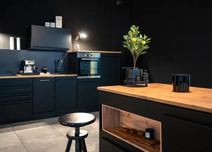 Designloft - Heimkino - Parkplatz - Luxus Pur - Zentral - 200 Quadratmeter *